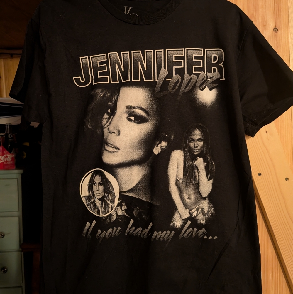 Jennifer Lopez T-shirt